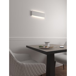 LAMPADA A PARETE IN METALLO NERO 12W 1440LM CCT  IP65 31X9X3CM